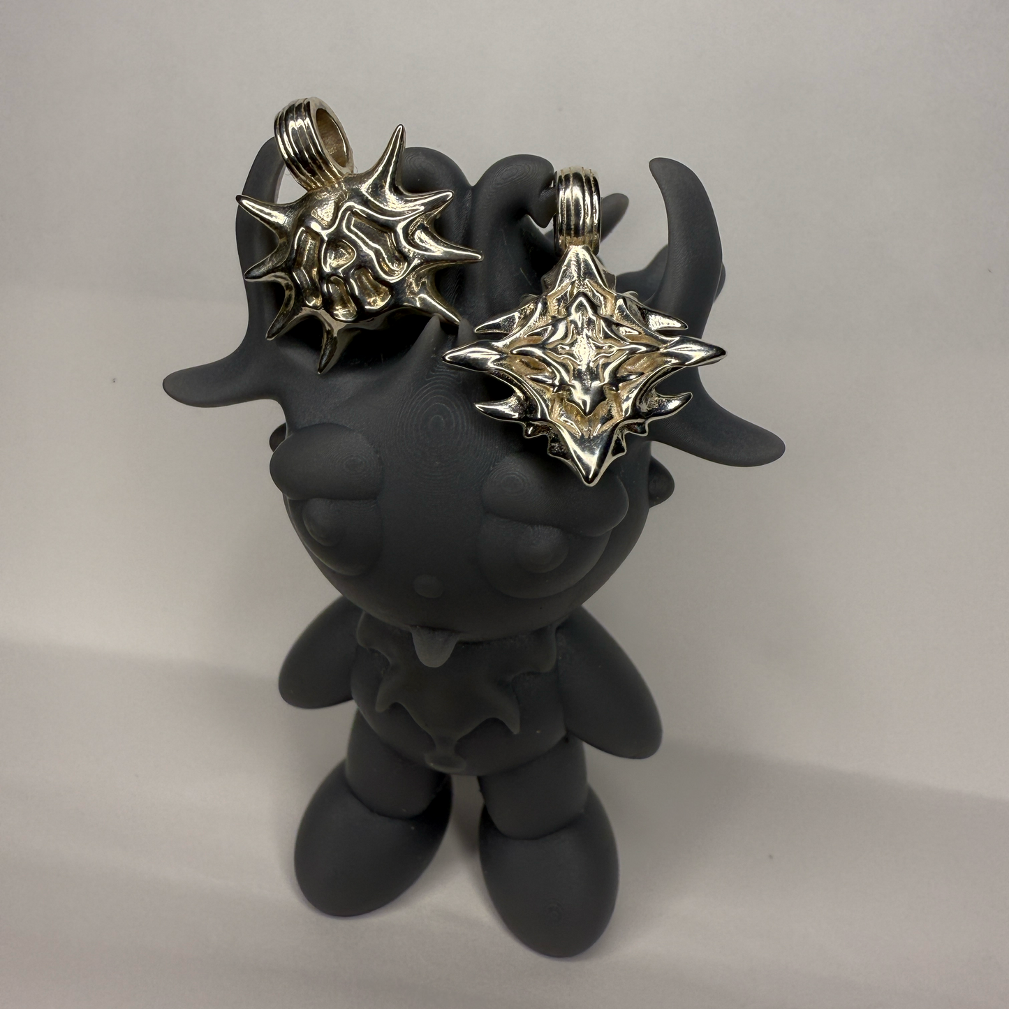 [NOIR STAR] Pendant